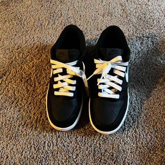 Dunks - Picture 2 of 3